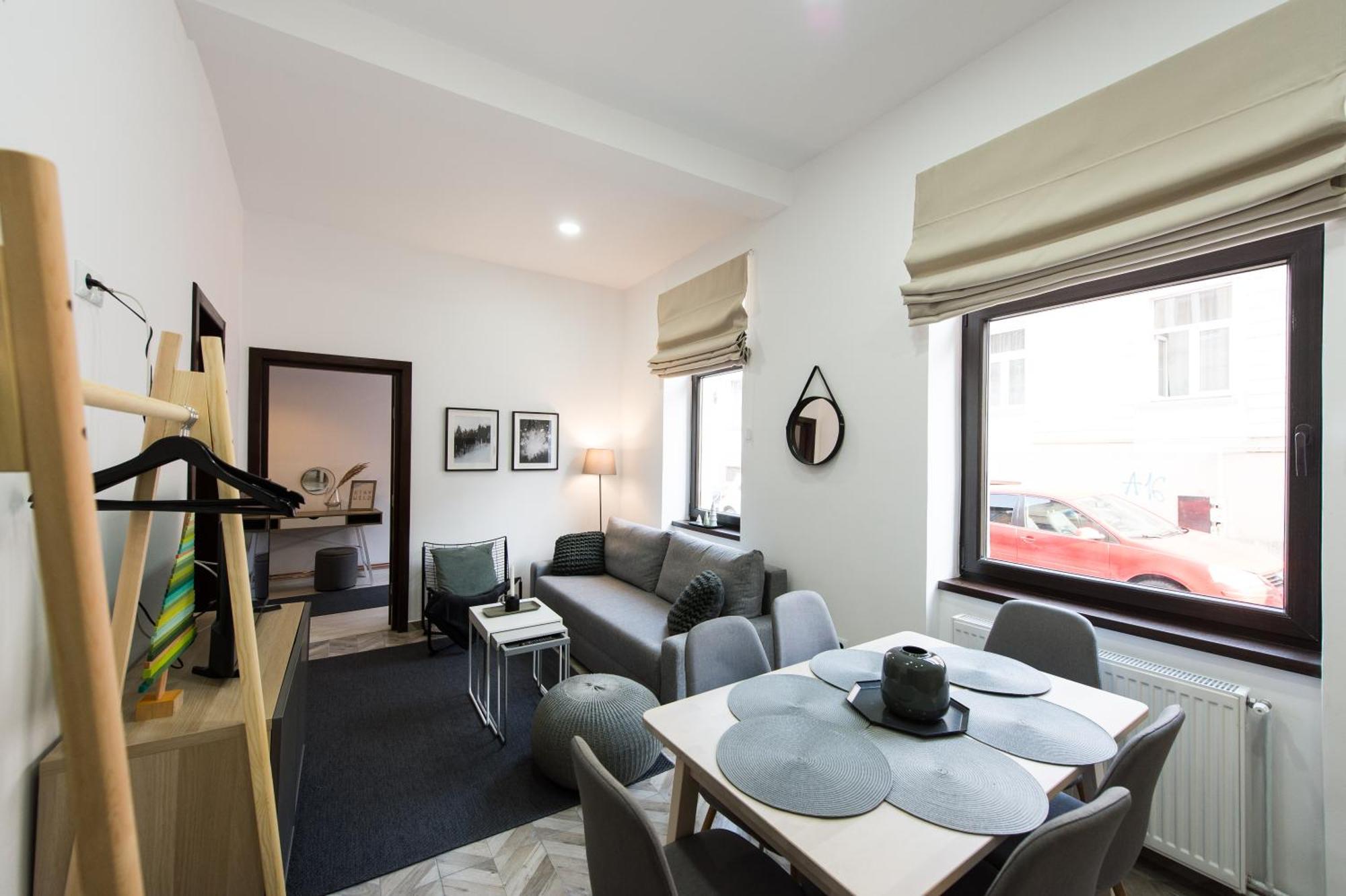 Apartmán Charming Old Town Flat With Mountain View Brašov Exteriér fotografie